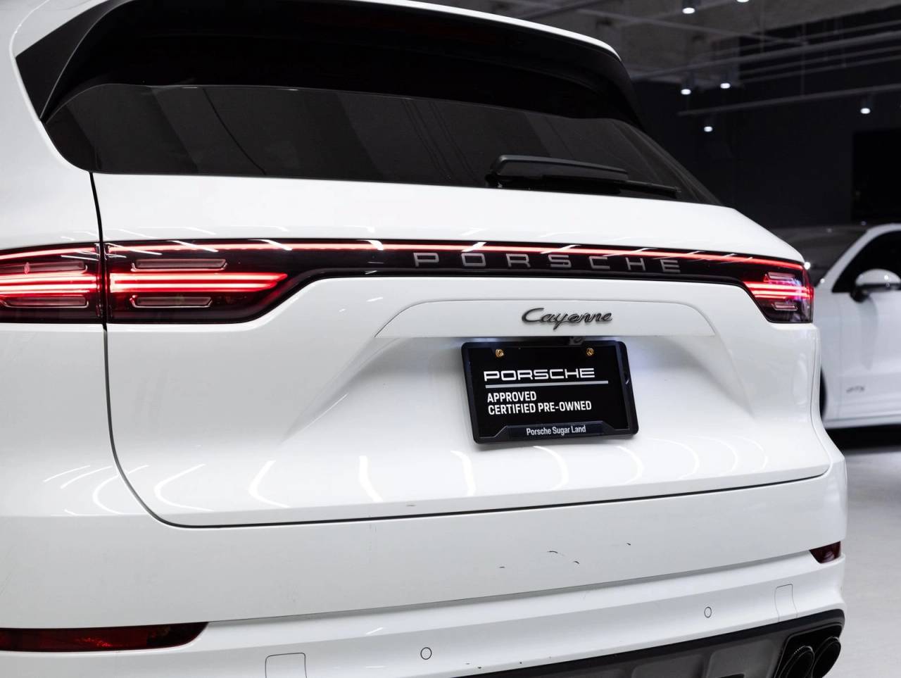 2023 Porsche Cayenne Cayenne Platinum Edition (MY23)