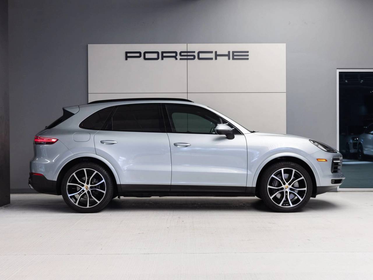 2023 Porsche Cayenne Cayenne (MY23)