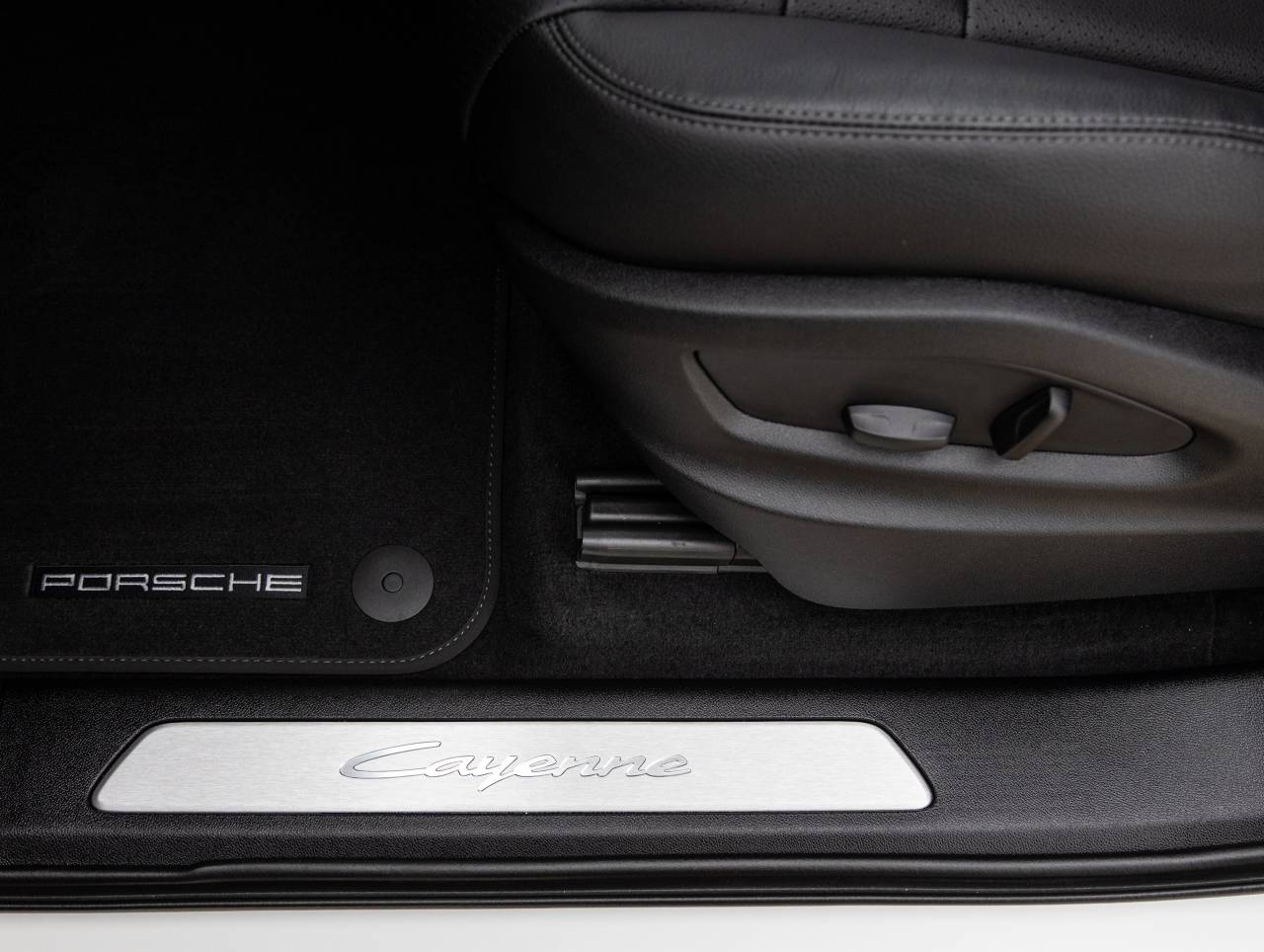 2025 Porsche Cayenne Cayenne