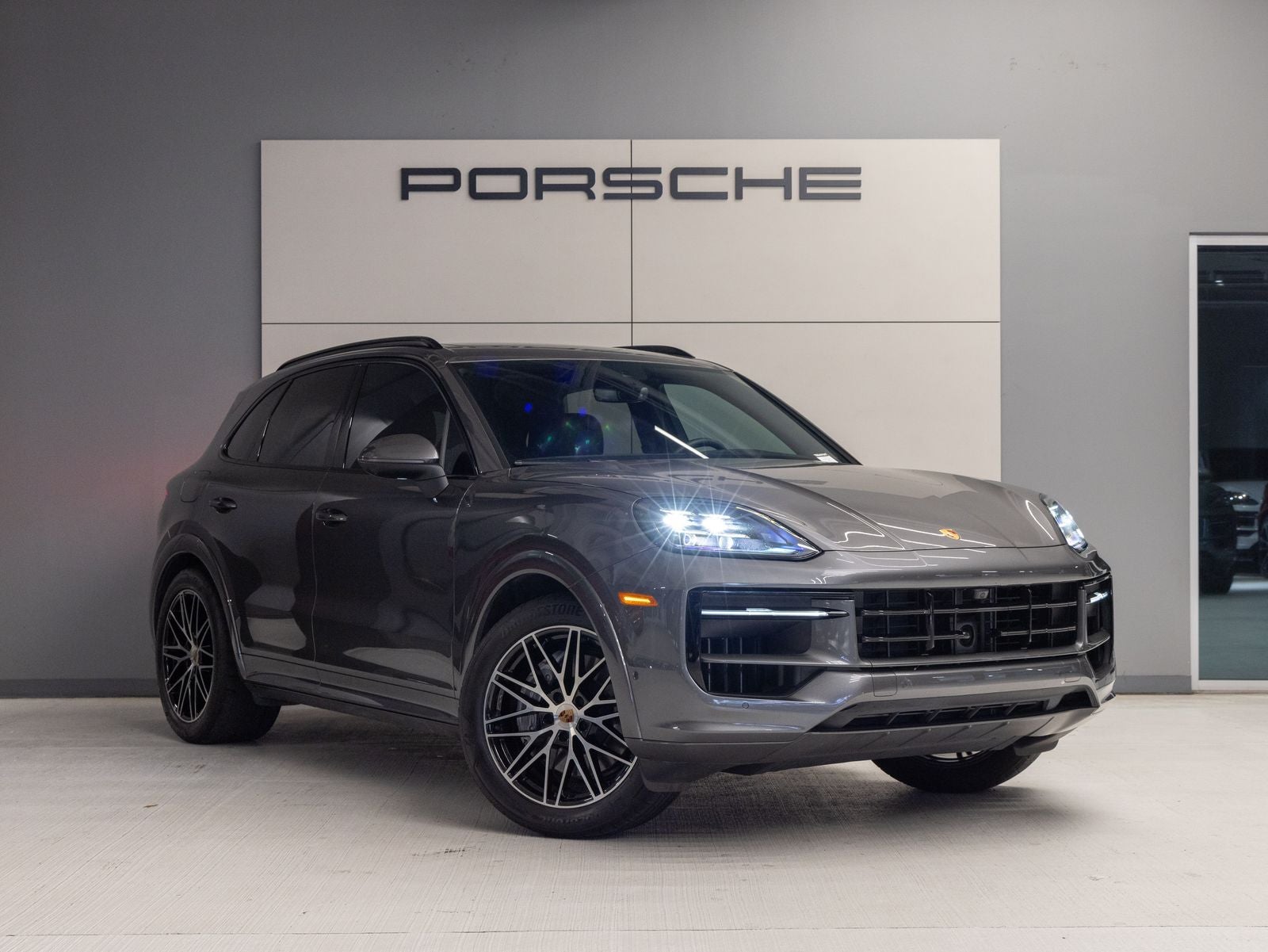 2025 Porsche Cayenne Cayenne
