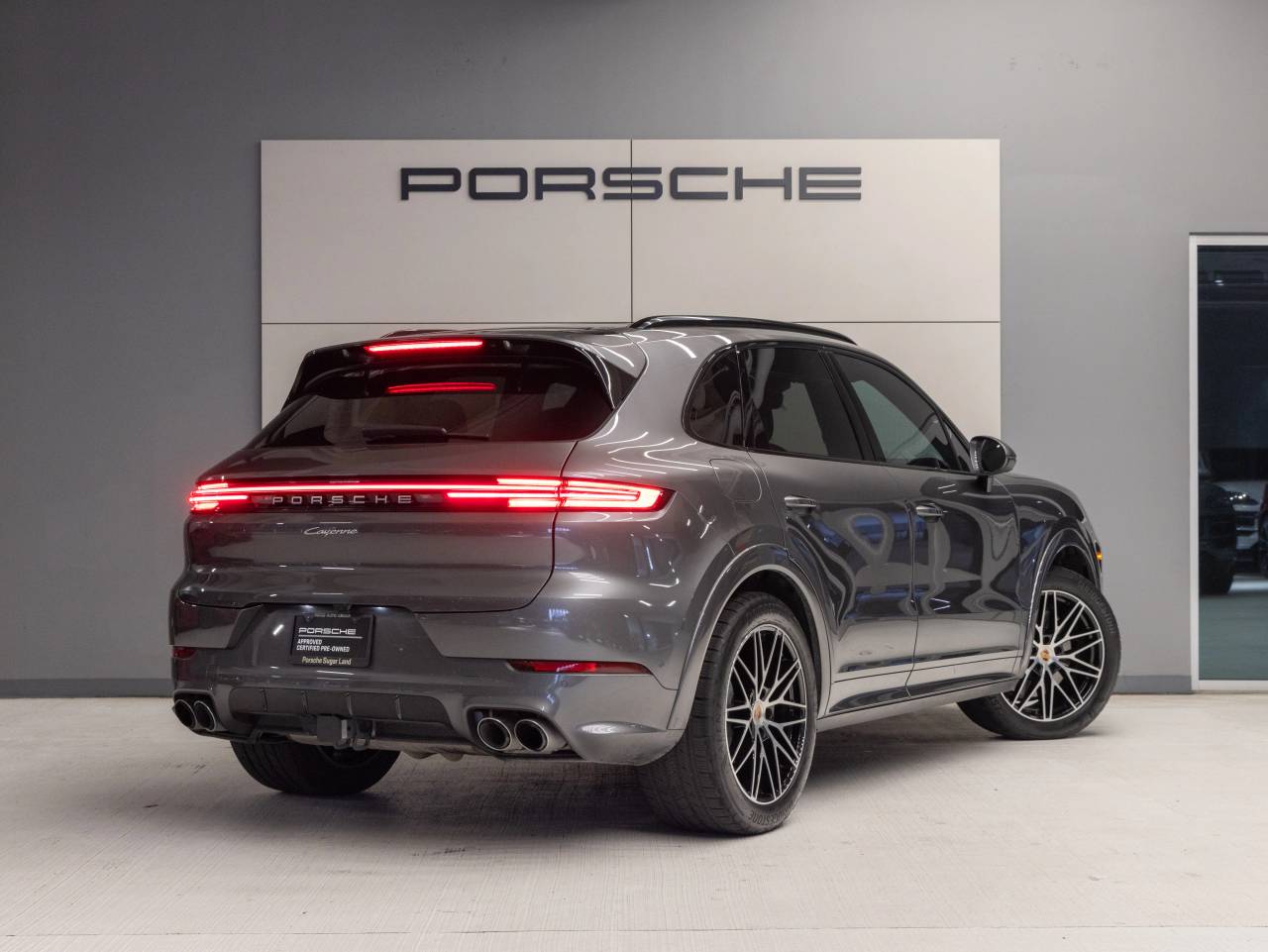 2025 Porsche Cayenne Cayenne