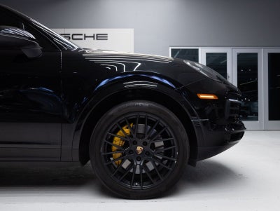 2023 Porsche Cayenne Cayenne Platinum Edition (MY23)