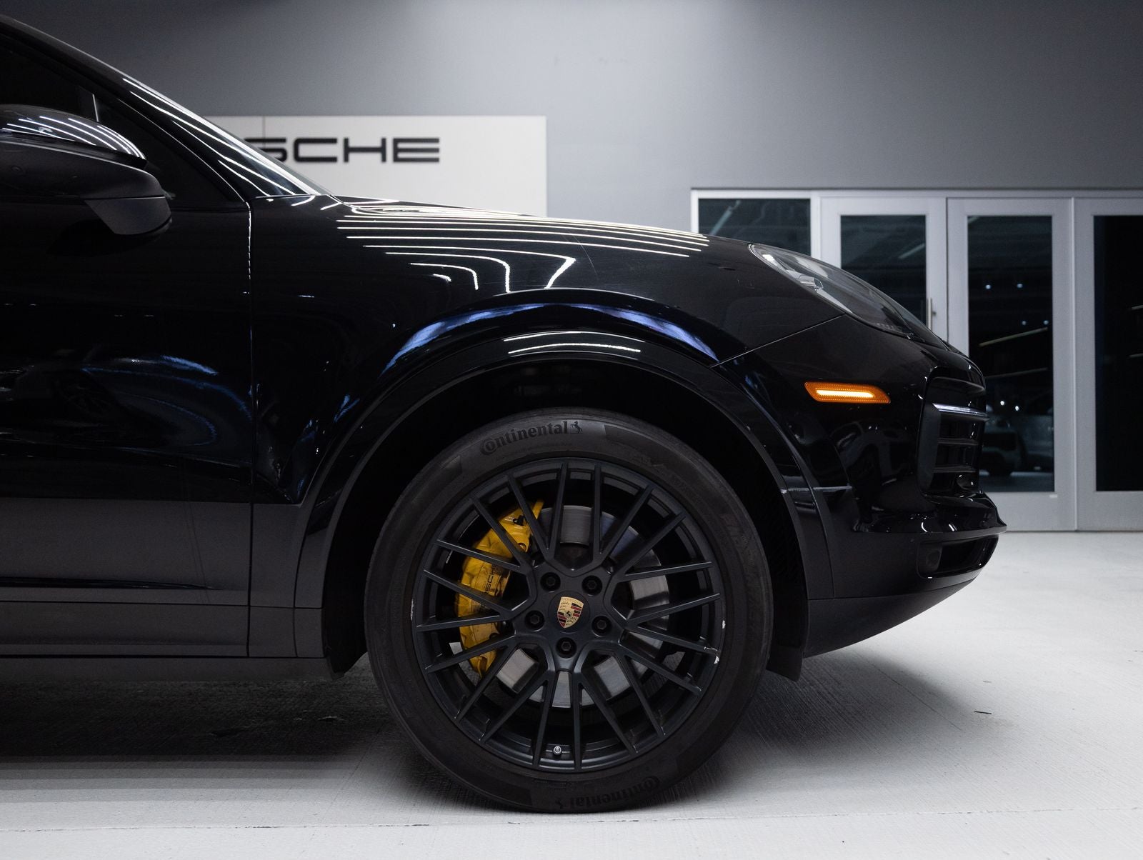 2023 Porsche Cayenne Cayenne Platinum Edition (MY23)