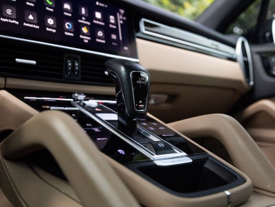 2023 Porsche Cayenne Cayenne Platinum Edition (MY23)