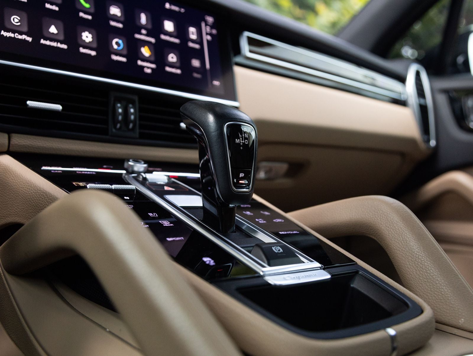 2023 Porsche Cayenne Cayenne Platinum Edition (MY23)