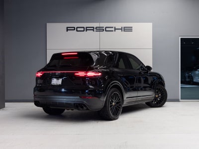2023 Porsche Cayenne Cayenne Platinum Edition (MY23)