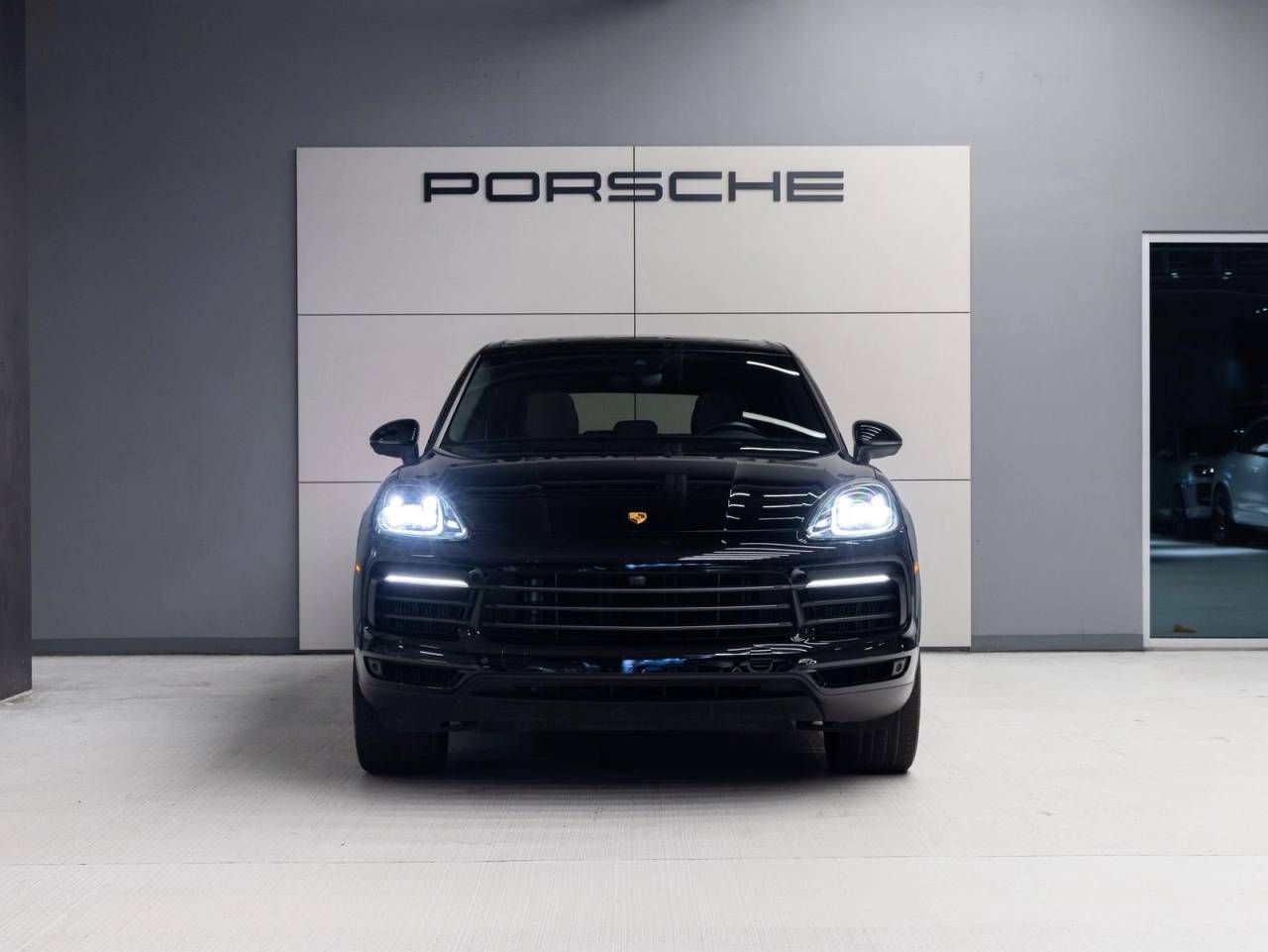 2023 Porsche Cayenne Cayenne Platinum Edition (MY23)