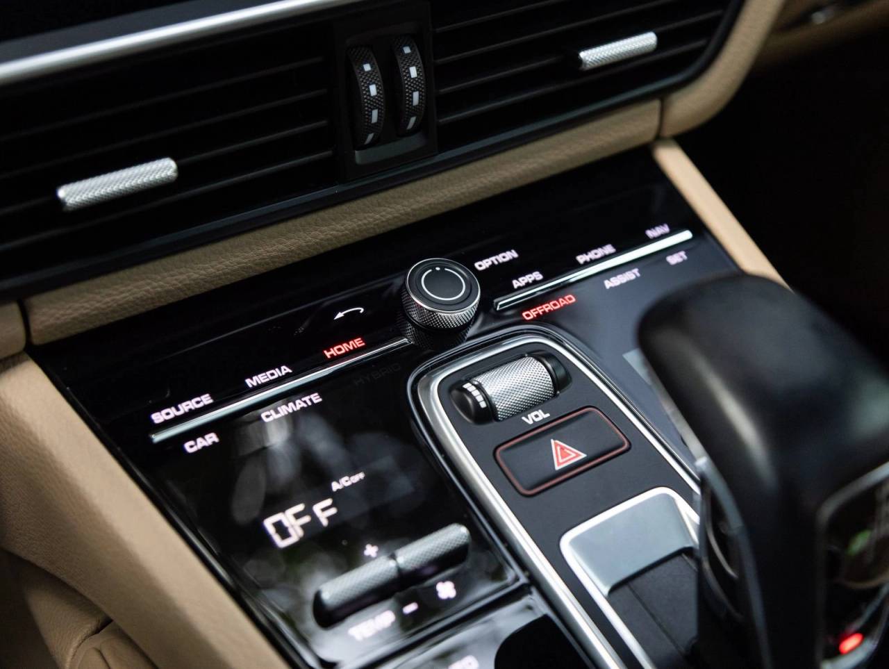 2023 Porsche Cayenne Cayenne Platinum Edition (MY23)