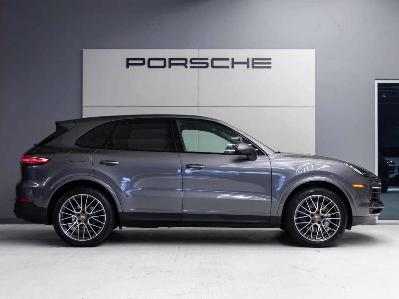 2023 Porsche Cayenne Cayenne (MY23)