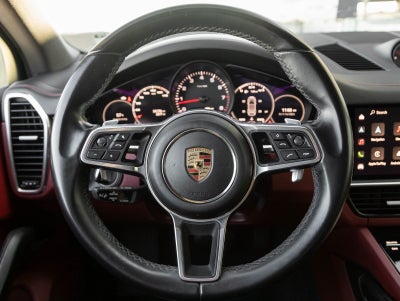 2023 Porsche Cayenne Cayenne Platinum Edition (MY23)