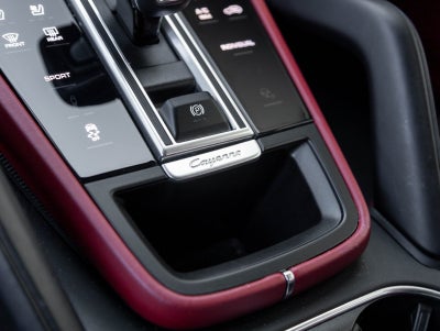 2023 Porsche Cayenne Cayenne Platinum Edition (MY23)