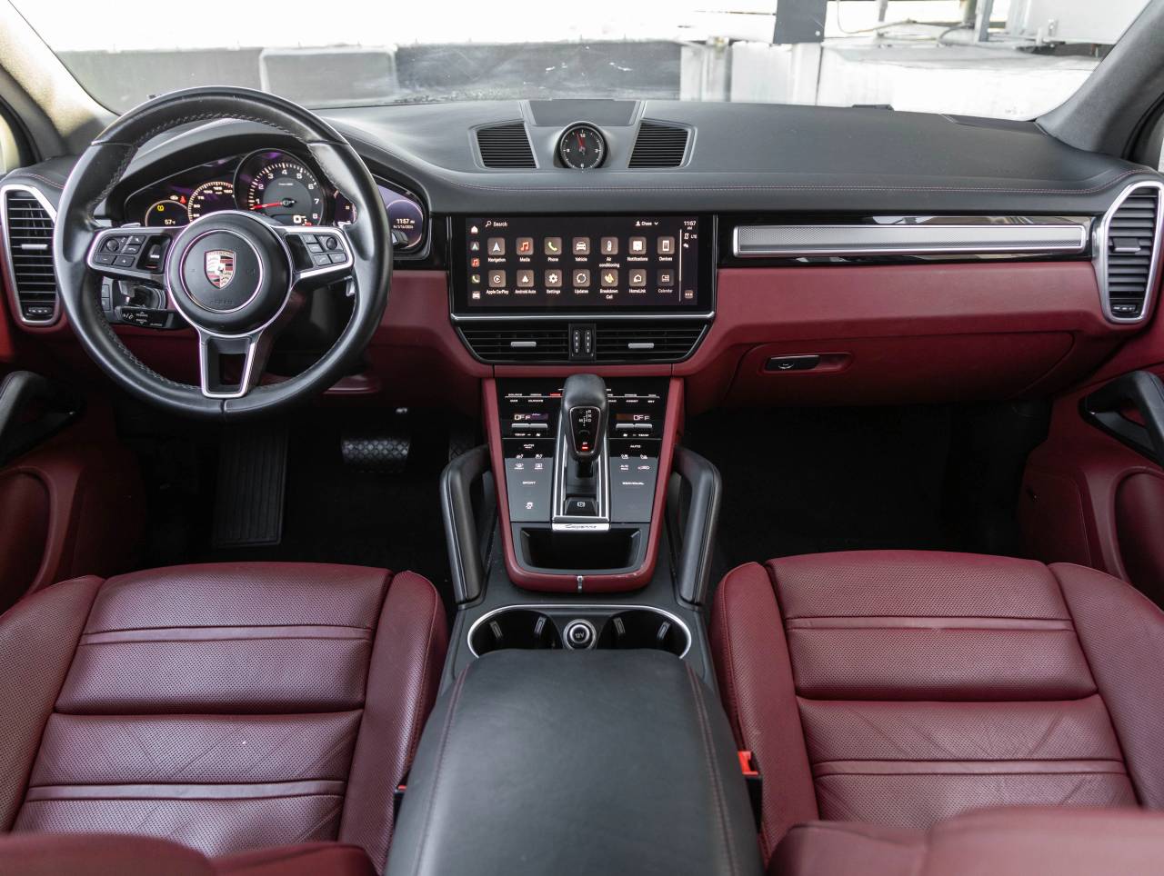 2023 Porsche Cayenne Cayenne Platinum Edition (MY23)