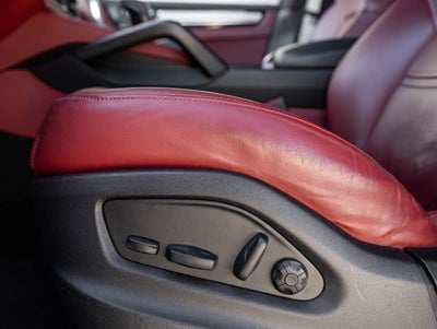 2023 Porsche Cayenne Cayenne Platinum Edition (MY23)