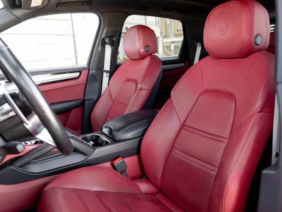 2023 Porsche Cayenne Cayenne Platinum Edition (MY23)