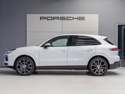 2023 Porsche Cayenne Cayenne Platinum Edition (MY23)