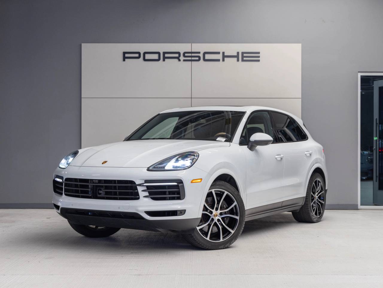 2023 Porsche Cayenne Cayenne Platinum Edition (MY23)