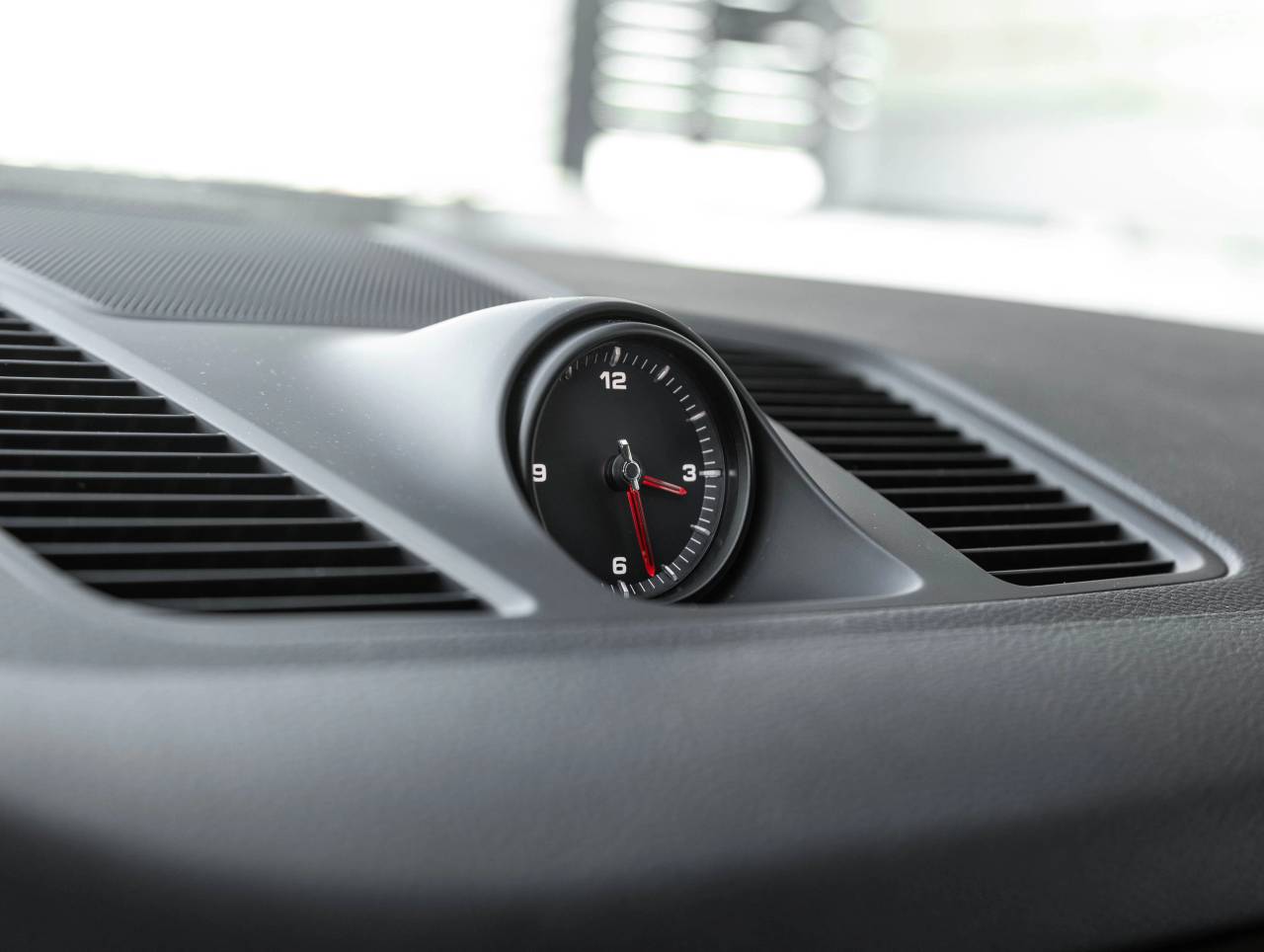 2023 Porsche Cayenne Cayenne Platinum Edition (MY23)