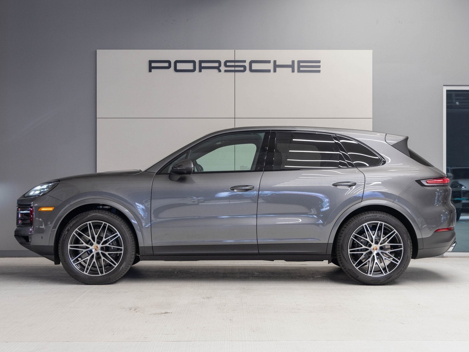 2025 Porsche Cayenne Cayenne