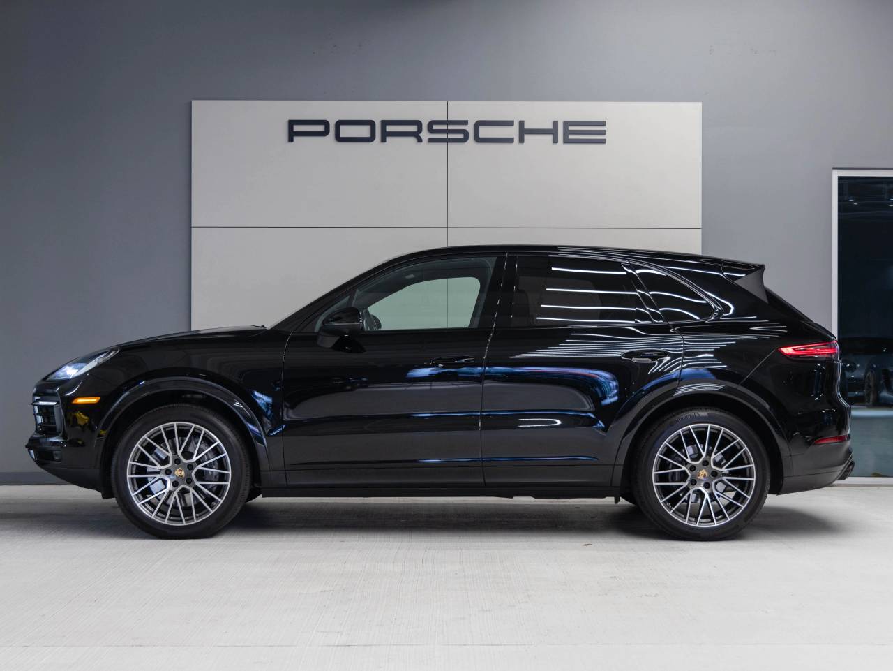2023 Porsche Cayenne Cayenne (MY23)