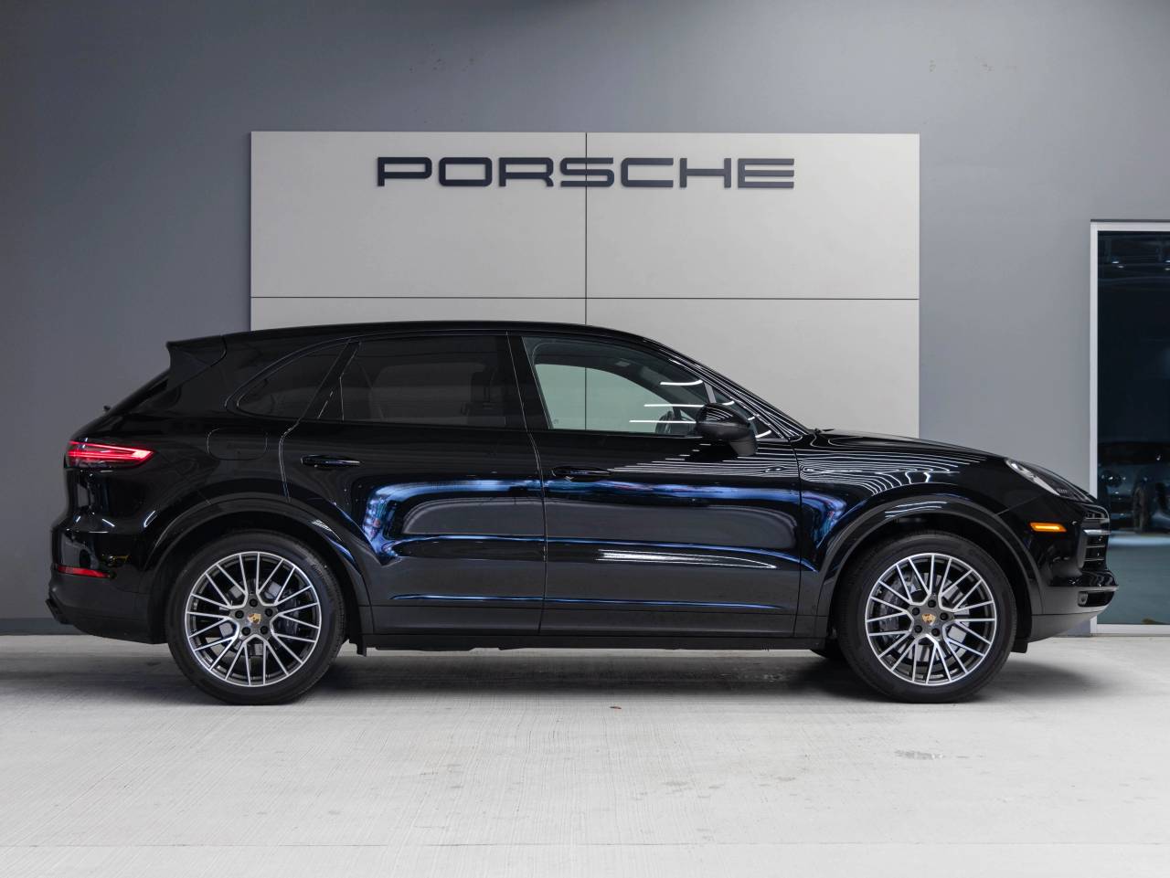 2023 Porsche Cayenne Cayenne (MY23)
