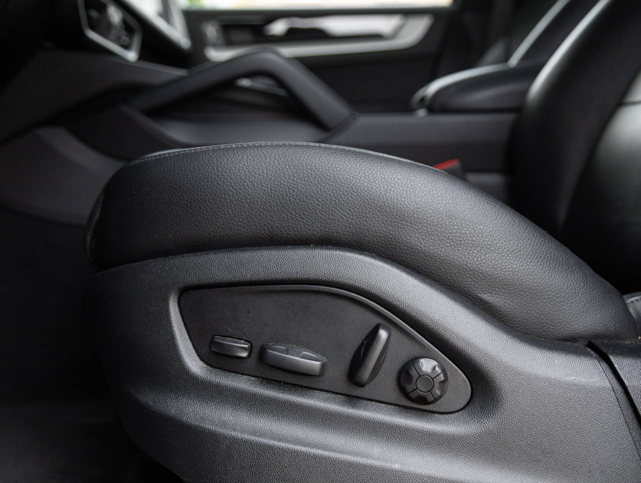 2024 Porsche Cayenne Cayenne (MY24)