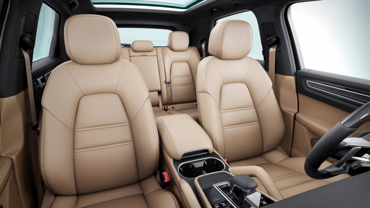 2023 Porsche Cayenne Platinum Edition