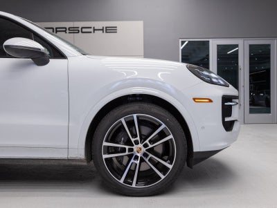 2026 Porsche Cayenne AWD