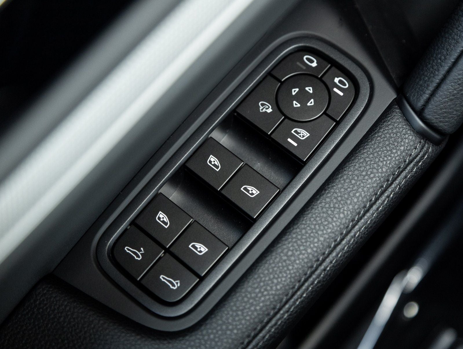 2026 Porsche Cayenne AWD