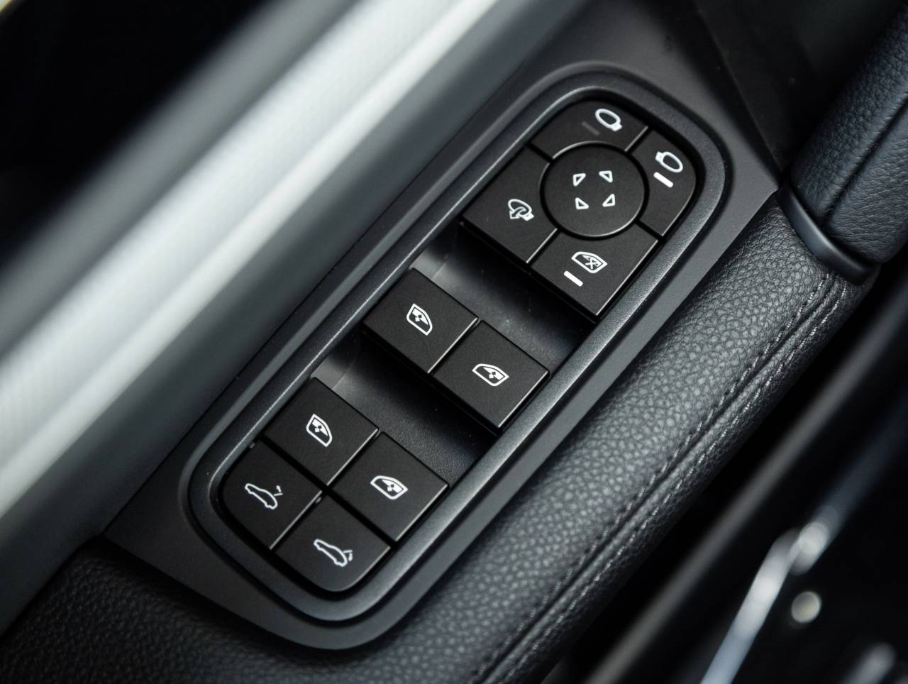 2026 Porsche Cayenne AWD