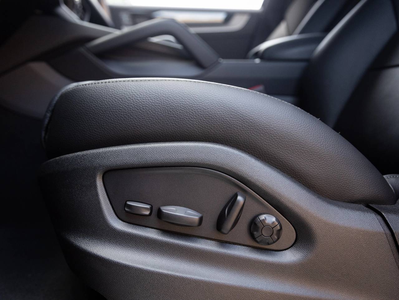 2026 Porsche Cayenne AWD