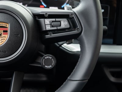 2026 Porsche Cayenne AWD