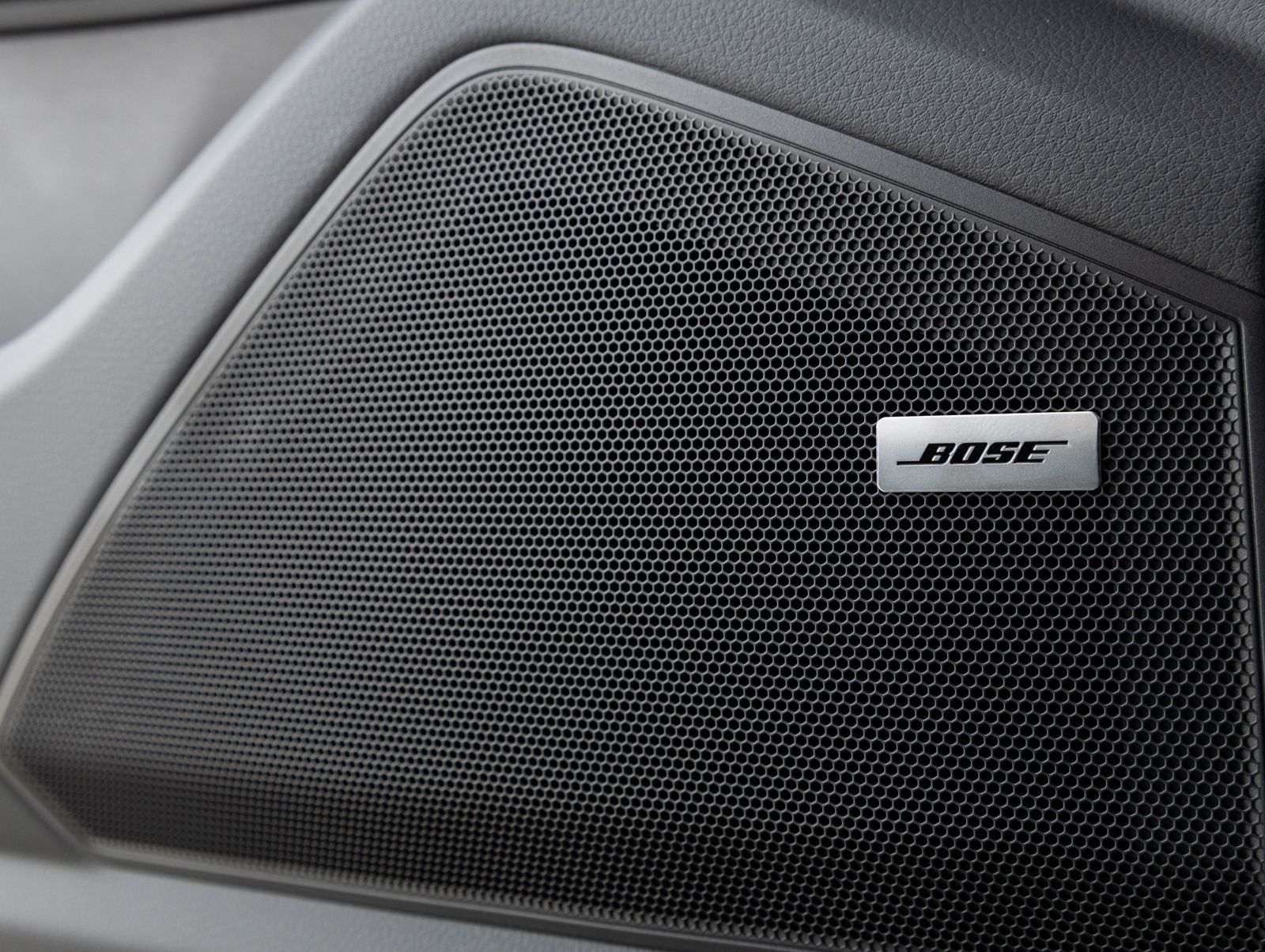 2026 Porsche Cayenne AWD