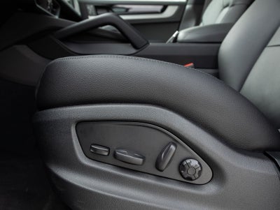 2026 Porsche Cayenne AWD