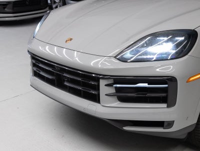 2026 Porsche Cayenne AWD