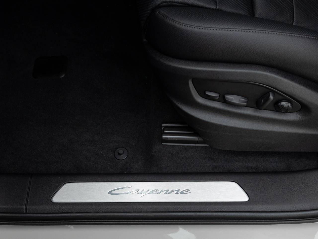 2026 Porsche Cayenne AWD