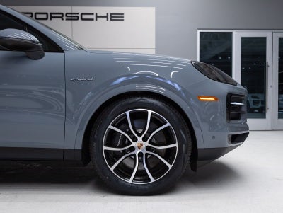 2026 Porsche Cayenne AWD
