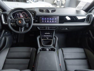 2026 Porsche Cayenne AWD