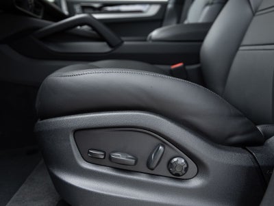 2026 Porsche Cayenne AWD