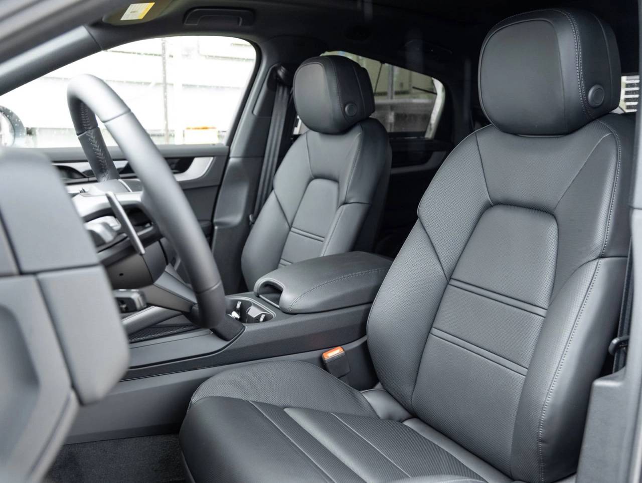 2026 Porsche Cayenne AWD