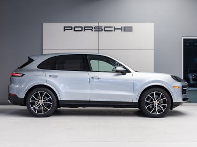 2026 Porsche Cayenne AWD