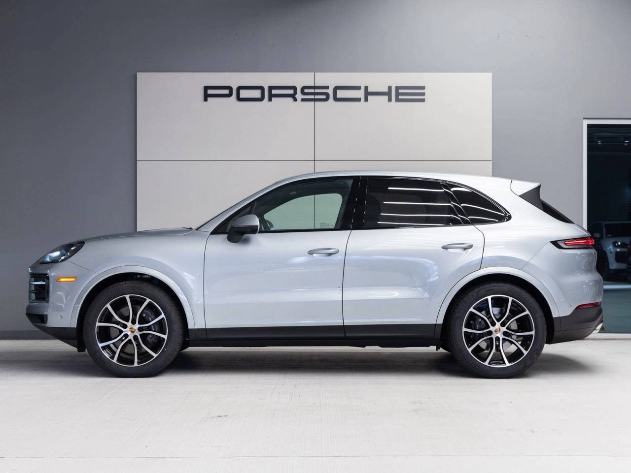 2026 Porsche Cayenne AWD
