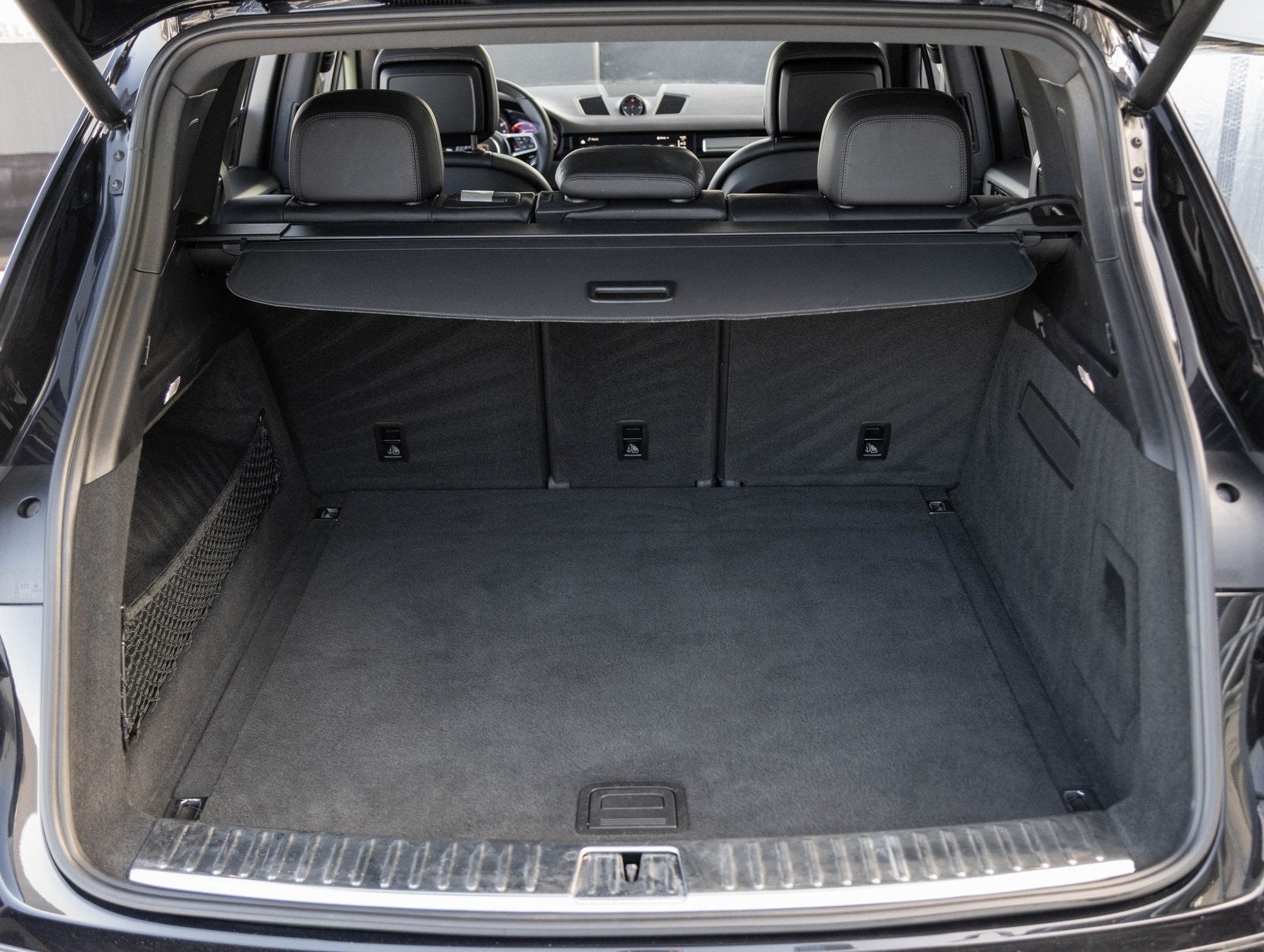 2022 Porsche Cayenne Cayenne Platinum Edition (MY22)