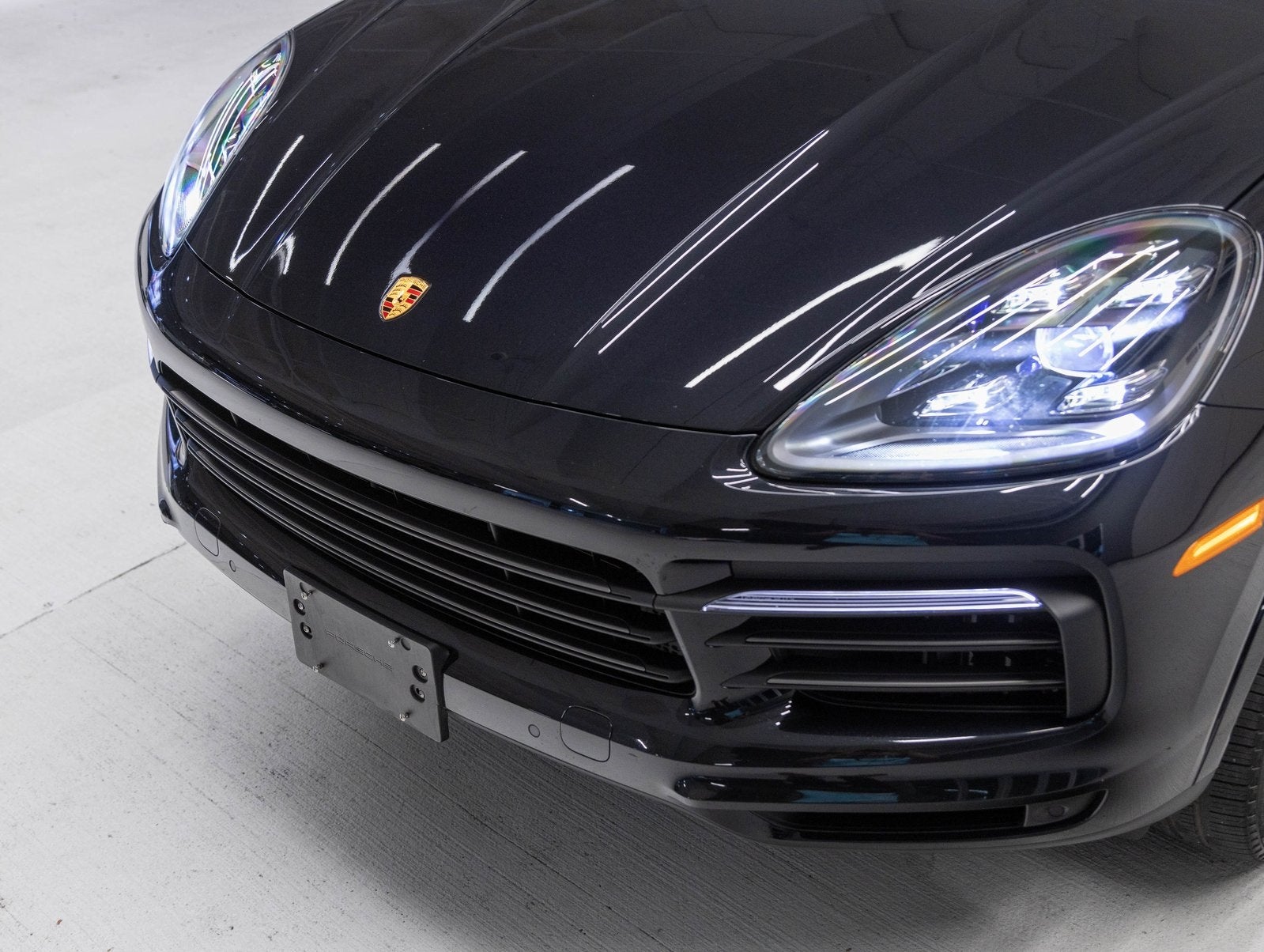 2022 Porsche Cayenne Cayenne Platinum Edition (MY22)