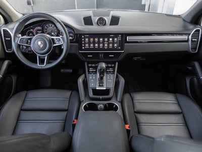 2022 Porsche Cayenne Cayenne Platinum Edition (MY22)