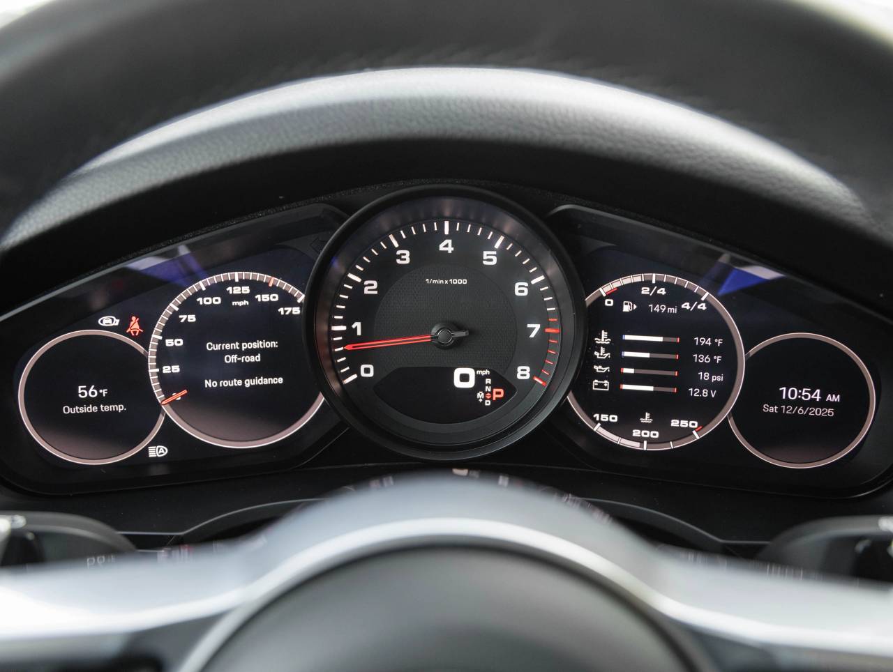 2022 Porsche Cayenne Cayenne Platinum Edition (MY22)