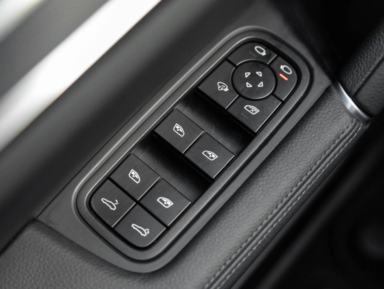 2022 Porsche Cayenne Cayenne Platinum Edition (MY22)