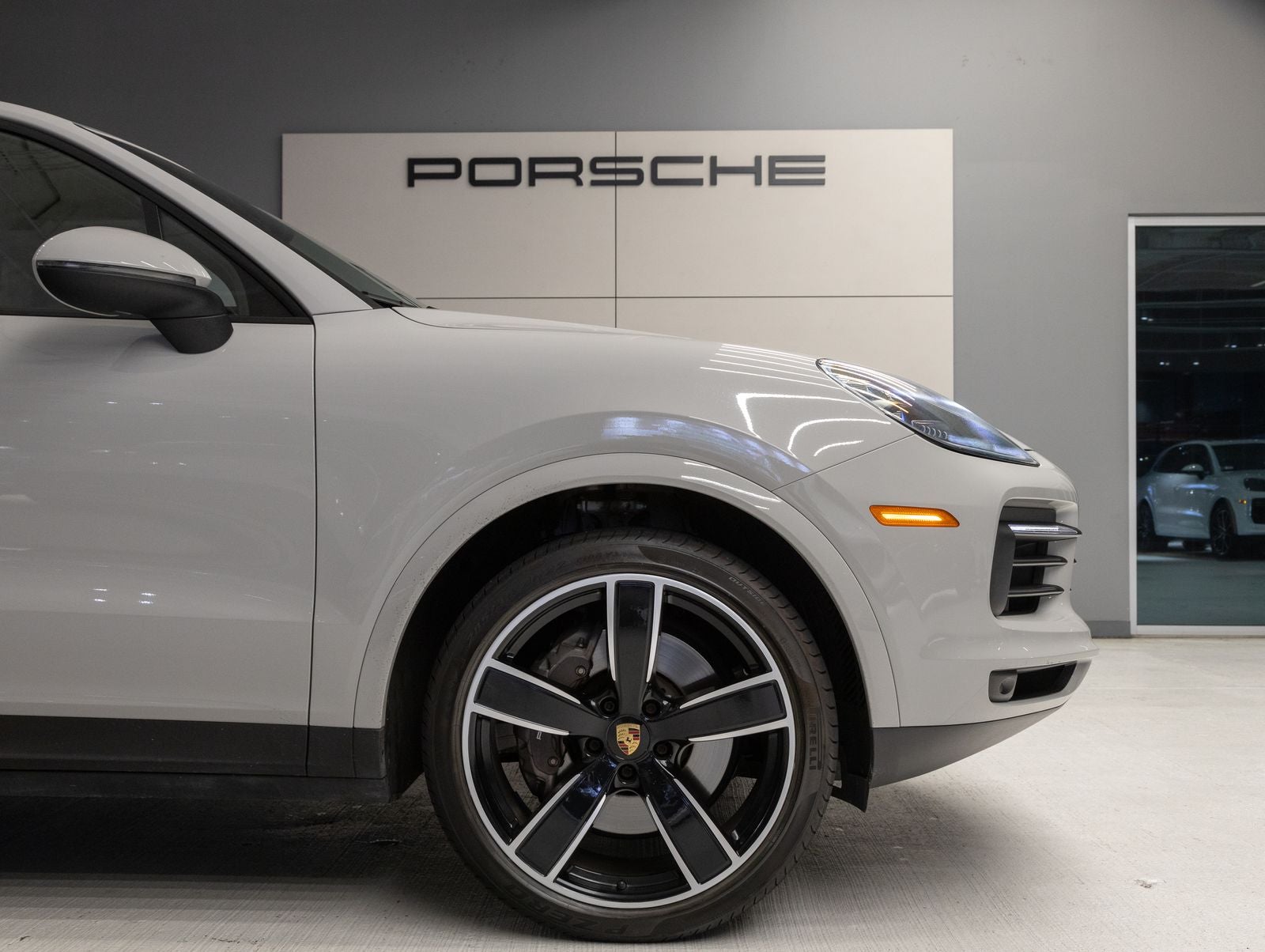 2023 Porsche Cayenne Platinum Edition