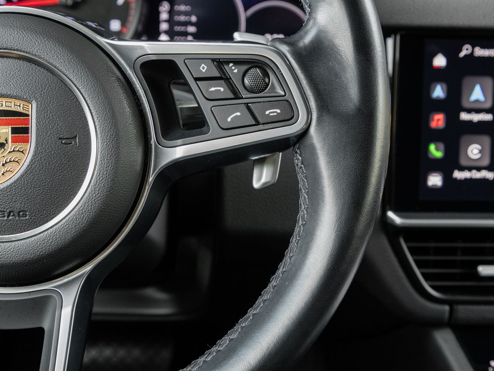 2023 Porsche Cayenne Platinum Edition