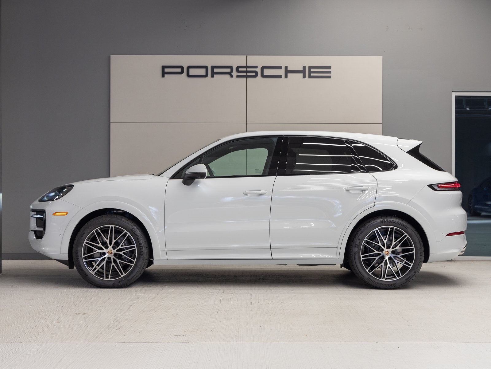 2025 Porsche Cayenne Cayenne