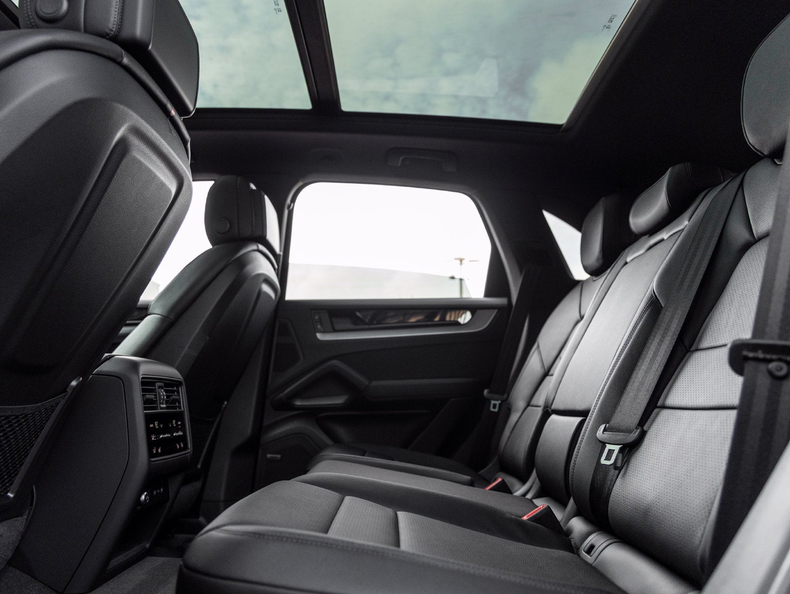 2026 Porsche Cayenne AWD